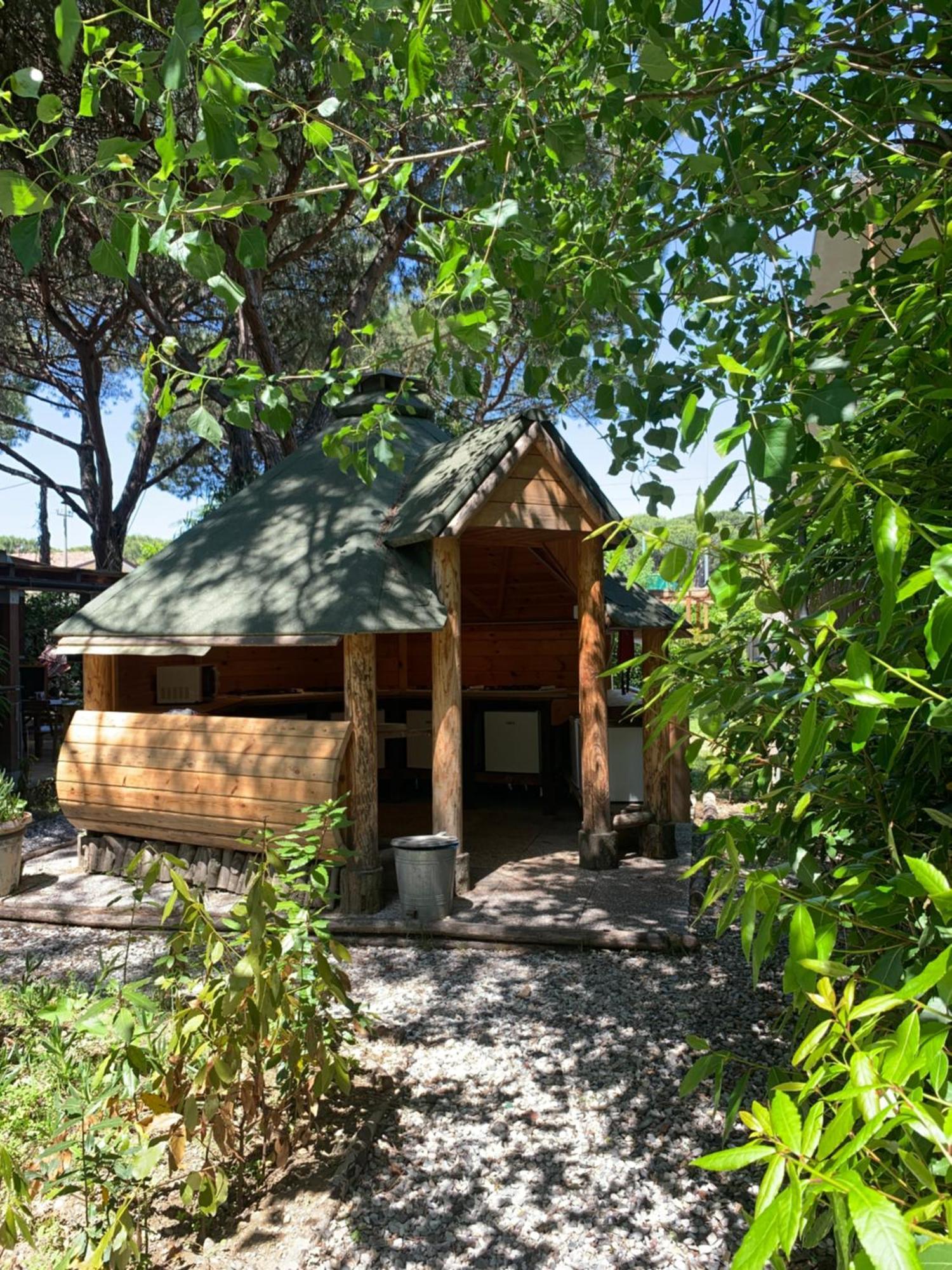 Camping Dolce Sole Марина-ді-Масса Екстер'єр фото